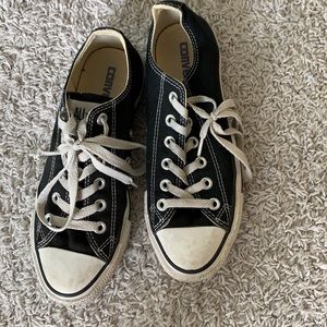 Vintage black converse, size 7 wo 5 men.